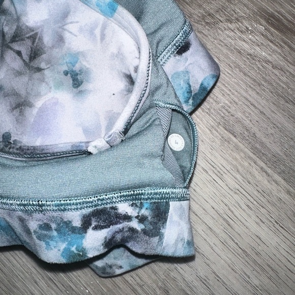 Lululemon Flow Y Bra Nulu *Light Support - Picture 7 of 8